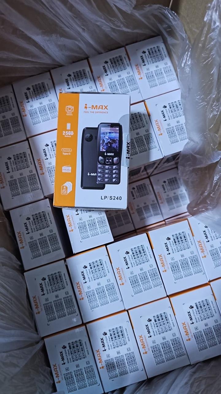 هاتف بأربعة شرائح sim4